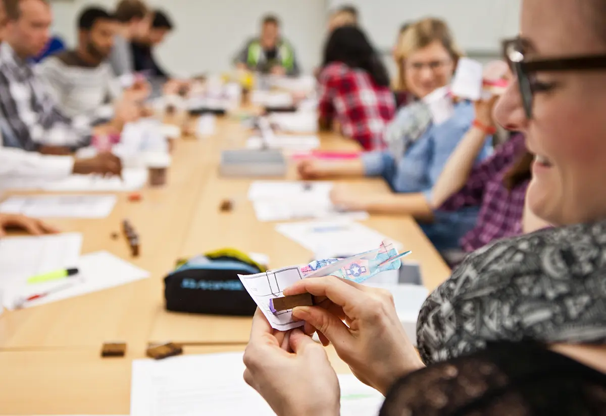 Gruppenarbeit im Studiengang Logistik Management am Fachbereich Wirtschaft der h_da, Hochschule Darmstadt.